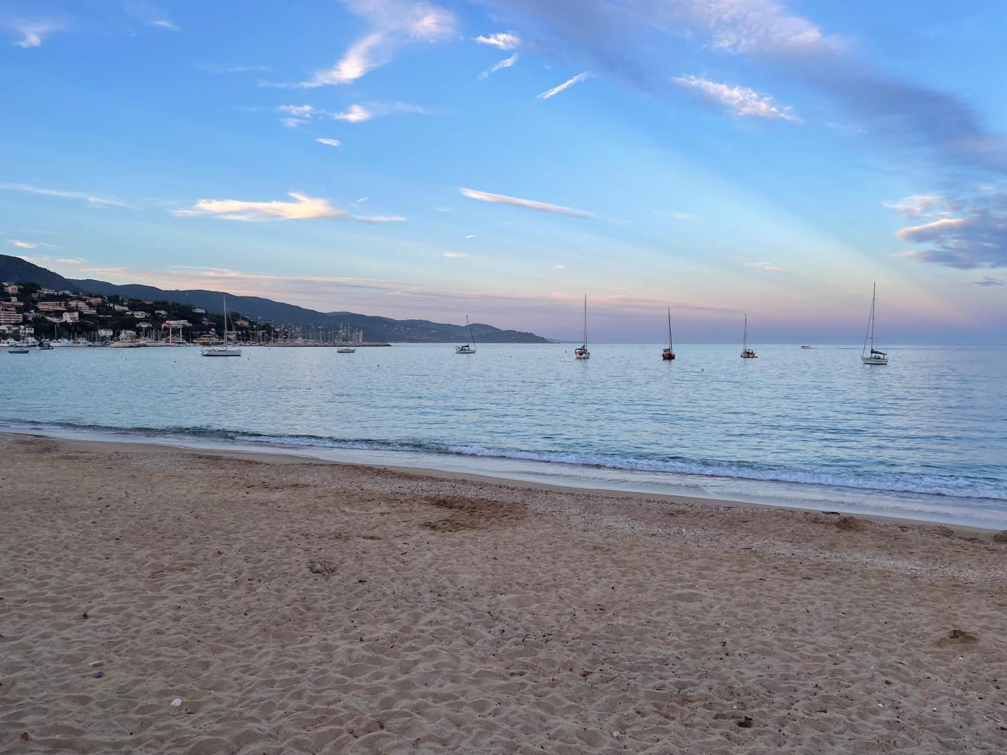 T3 A 300M Plage Avec Piscine Tennis Le Lavandou Exterior foto